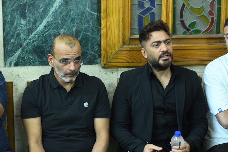عزاء والدة المخرجة سارة وفيق 