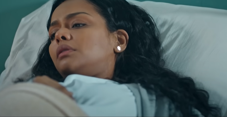 أحمد مجدي وأسماء أبواليزيد في لقطة من مسلسل فات الميعاد