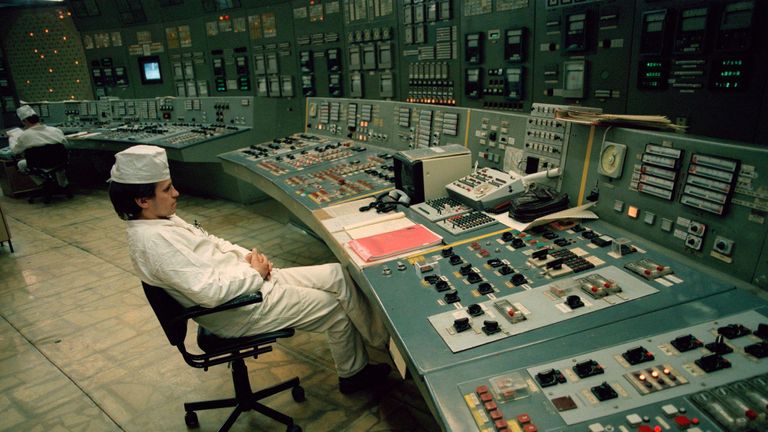 محطات نووية