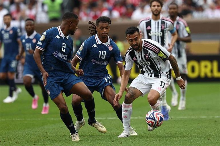 نادي الوداد الوداد ضد يوفنتوس