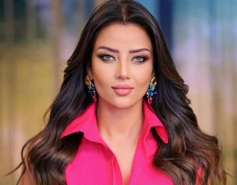 الإعلامية رضوى الشربيني