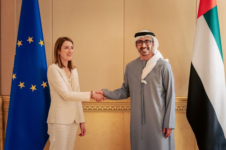 الشيخ عبدالله بن زايد آل نهيان مع رئيسة البرلمان الأوروبي