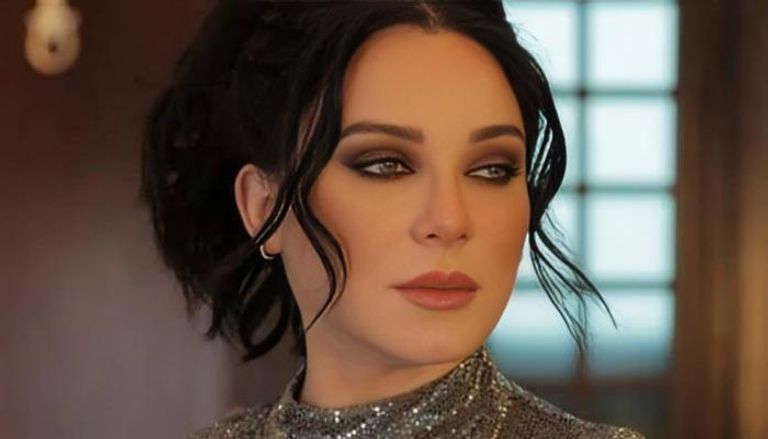 الفنانة سلاف فواخرجي