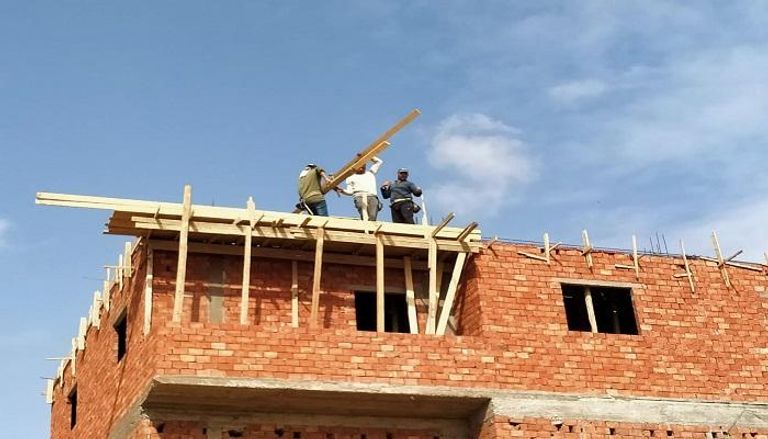 أعمال بناء في إحدى محافظات مصر