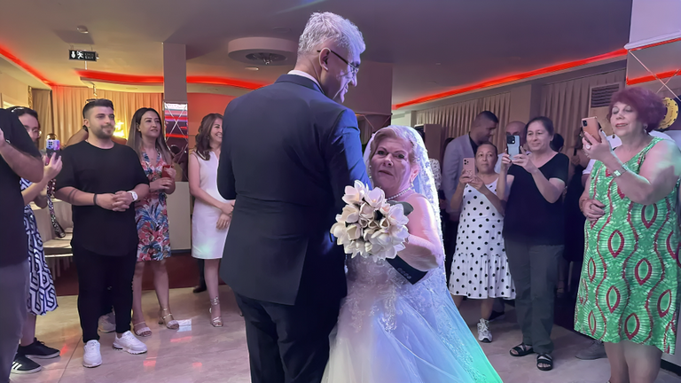 السيدة سمبل توبّاش