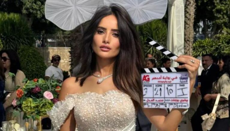 زينة تبدأ تصوير مسلسلها الجديد
