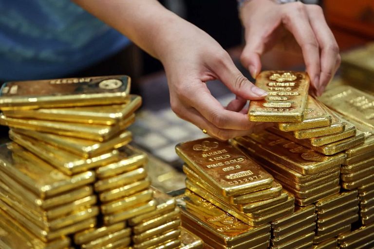الذهب يستقر مع ترقب السوق لبيانات اقتصادية أمريكية