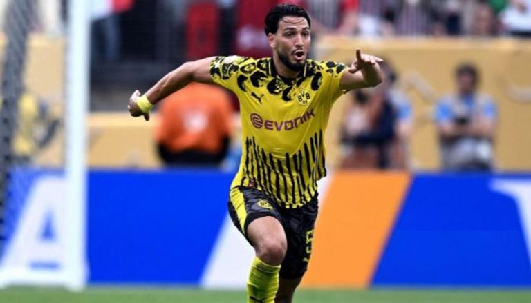 بن سبعيني مدافع بروسيا دورتموند