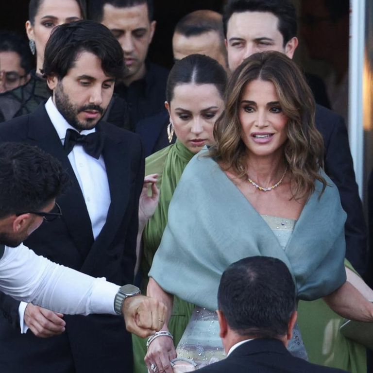جيف بيزوس ولورين سانشيز