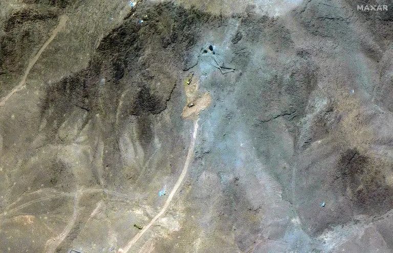 صورة تظهر نشاطا حول منشأة فوردو النووية
