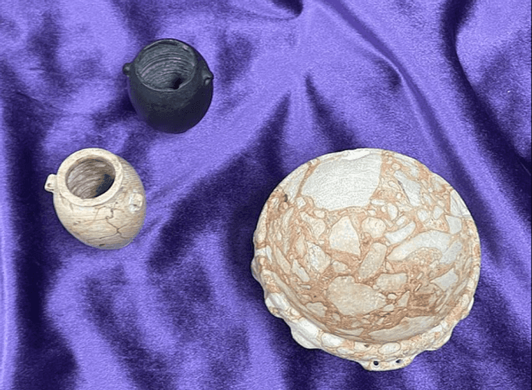 مزهرية مصرية قديمة