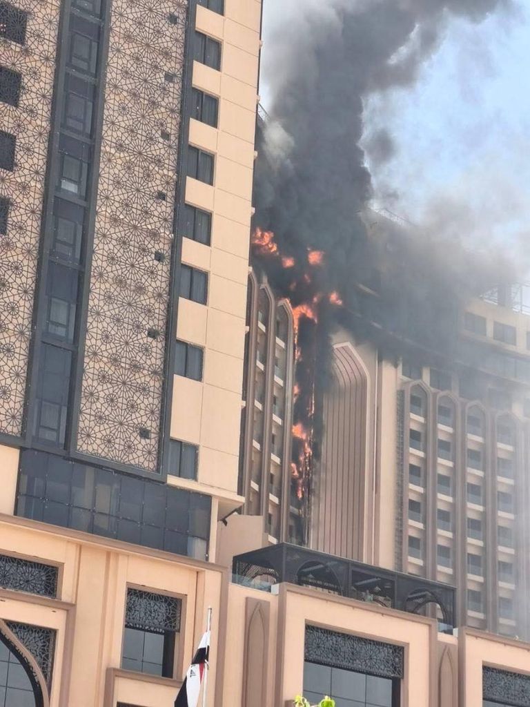 حريق فندق «قلب العالم» في بغداد 