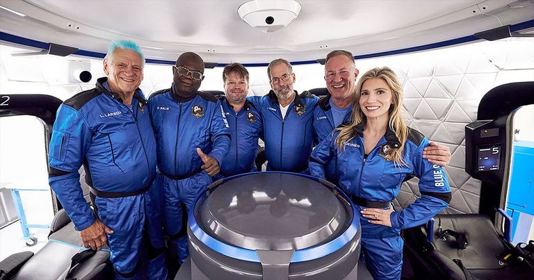 انطلاق مركبة الإطلاق نيو شيبرد التابعة لشركة بلو أوريجين