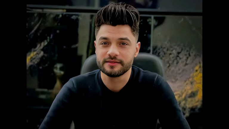 الفنان أحمد عامر الفنان مصطفى كامل نقيب المهن الموسيقية