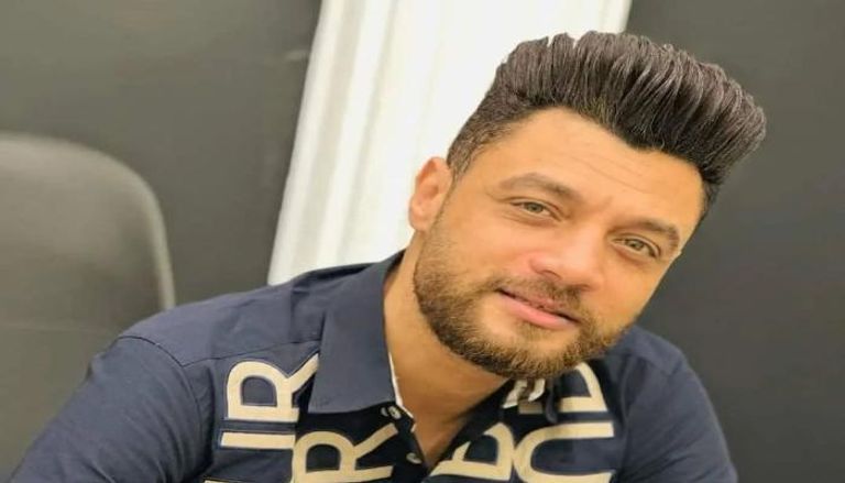 الفنان الشعبي عبدالباسط حمودة