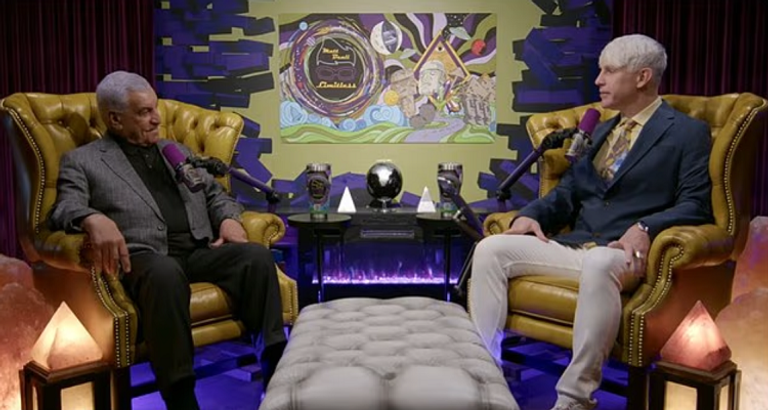 زاهي حواس كشف عن أدلة جديدة تتعلق بطريقة بناء الهرم الأكبر