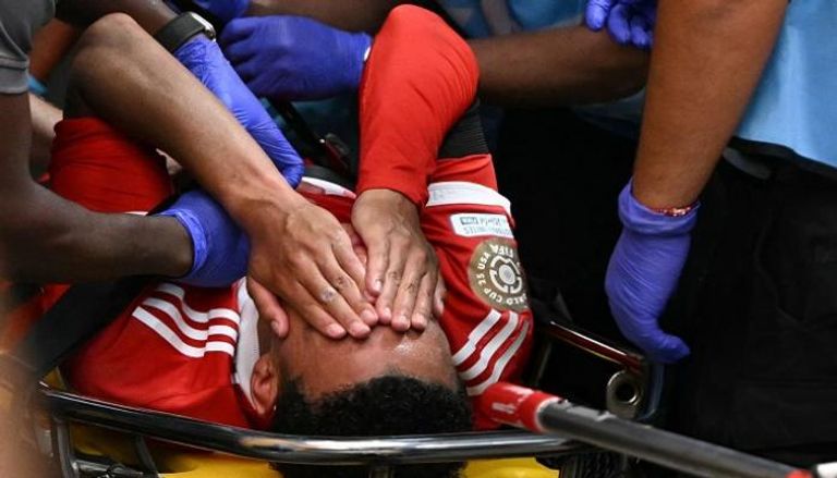 بكاء جمال موسيالا بعد إصابته