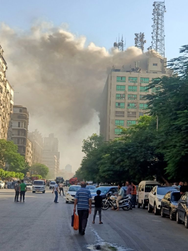 حريق سنترال رمسيس في مصر حريق سنترال رمسيس في مصر
