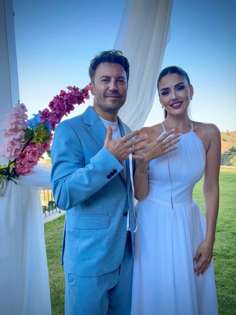 خطوبة تولغا جولتش وأويكو جنكيز خطوبة تولغا جولتش وأويكو جنكيز