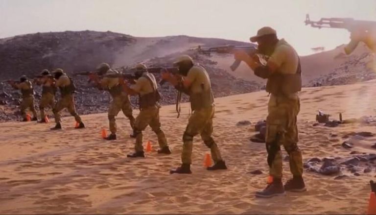 لقطة من فيديو نشرته حركة «حسم» الإرهابية