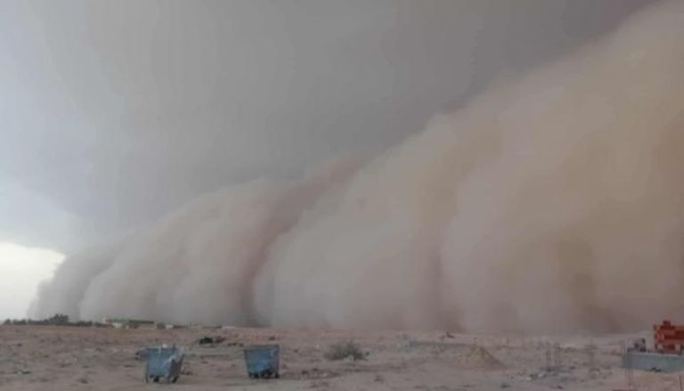 عاصفة بتوزر التونسية