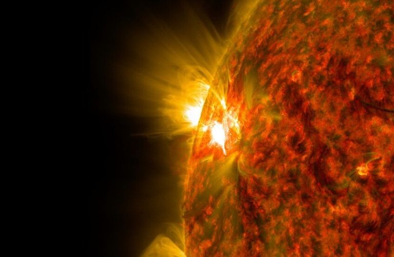 التوهجات الشمسية عبارة عن انفجارات قوية للطاقة من الشمس