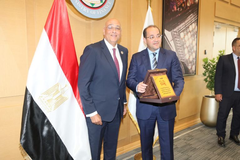 حزمة تمويلية لدعم المشروعات الصغيرة في مصر