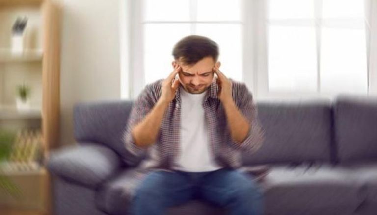 الصداع من أعراض التهاب السحايا
