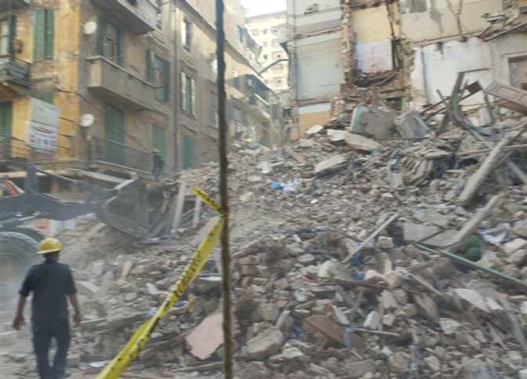 عقار العطارين في الإسكندرية