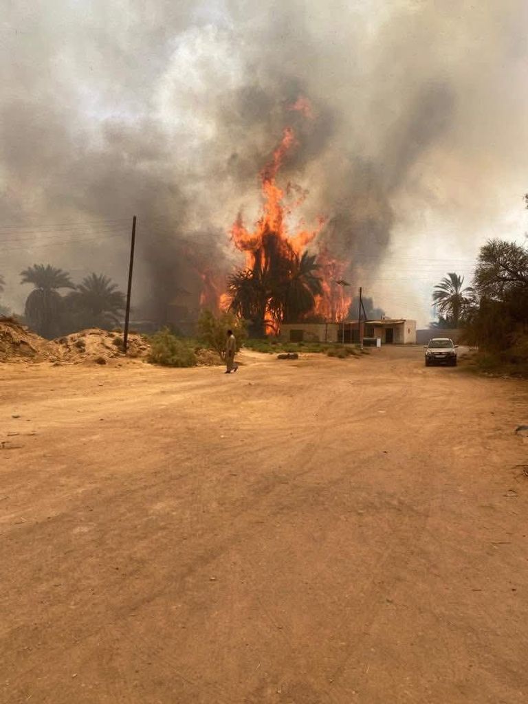 حرائق بالعوينات الليبية حرائق بالعوينات الليبية
