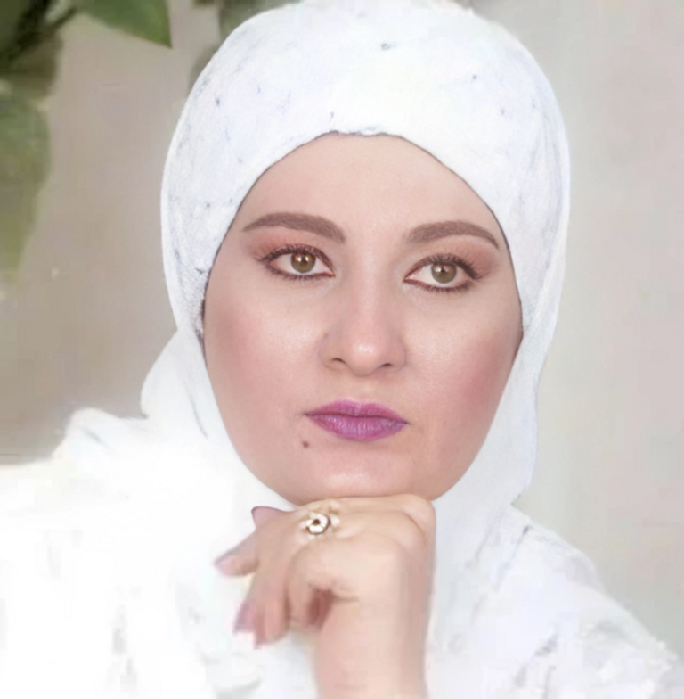 الفنانة شادية عبد الحميد 