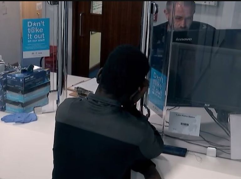 مشهد من الوثائقي