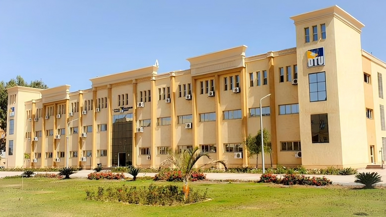 الجامعات التكنولوجية المعتمدة في مصر