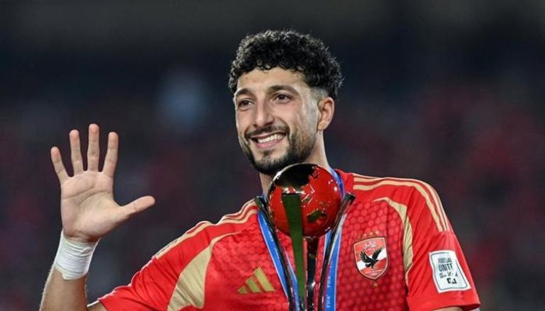 وسام أبوعلي لاعب الأهلي
