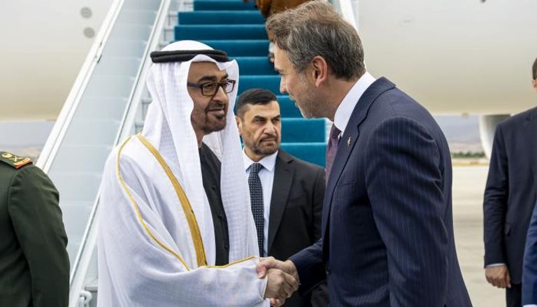 الشيخ محمد بن زايد آل نهيان لدى وصوله لتركيا