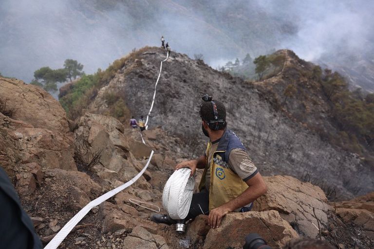 السيطرة الكاملة على حرائق اللاذقية بسوريا السيطرة الكاملة على حرائق اللاذقية بسوريا