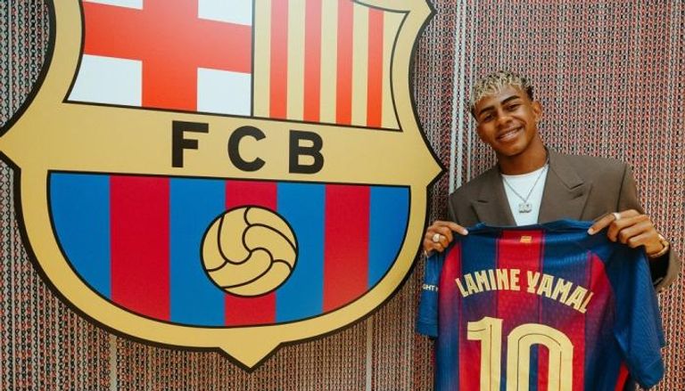 لامين يامال نجم برشلونة الواعد
