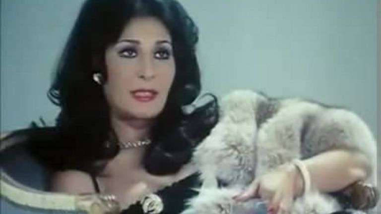 الفنانة زيزي مصطفى