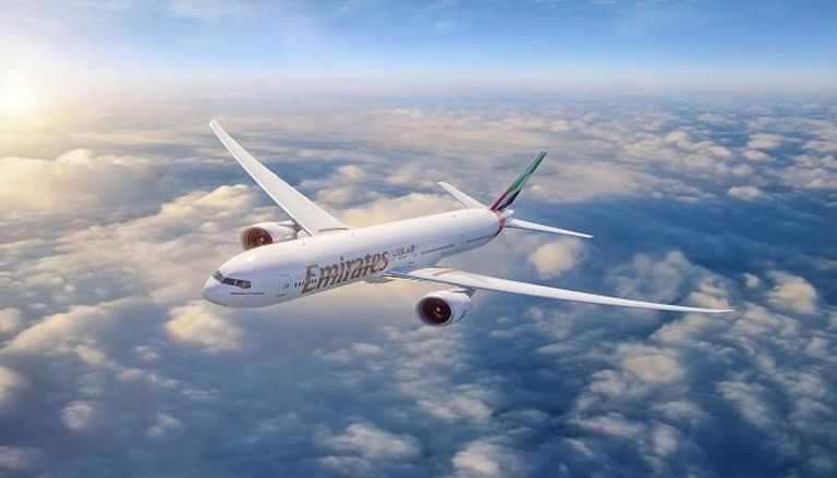 طائرة تتبع طيران الإمارات