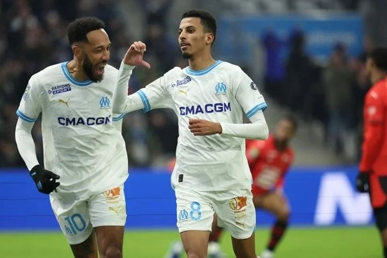 النجم المغربي عز الدين أوناحي عز الدين أوناحي