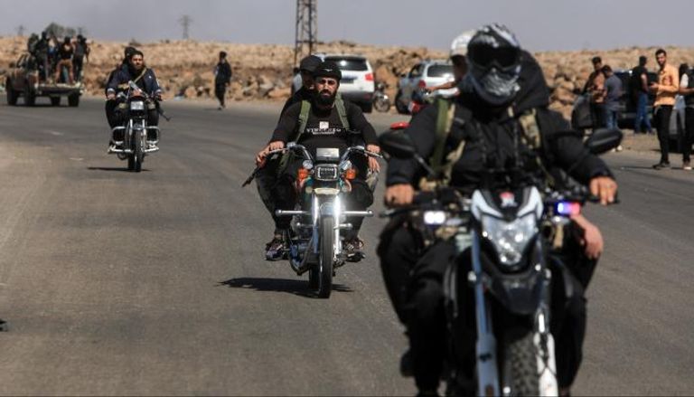 مسلحون من العشائر في الطريق إلى السويداء