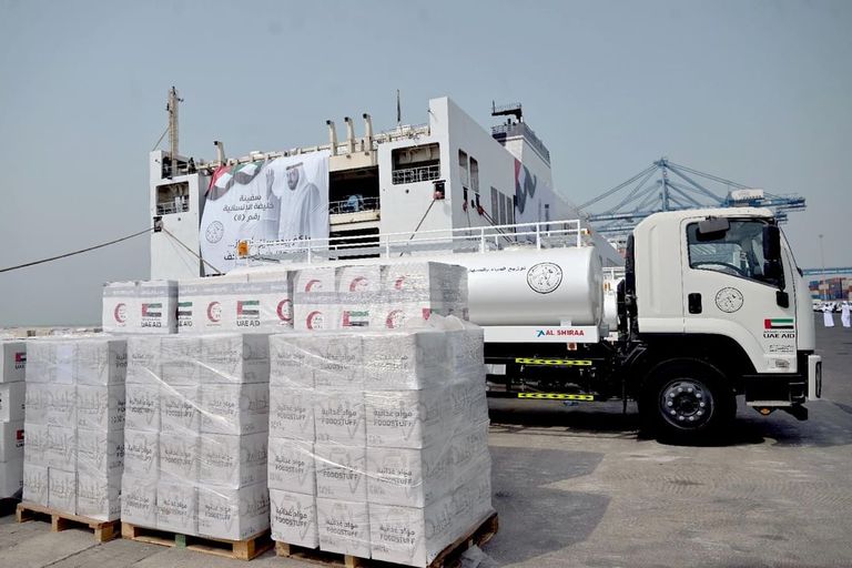 سفينة “خليفة الإنسانية