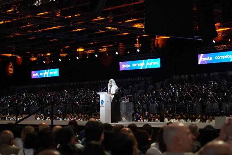 الشيخ نهيان بن مبارك آل نهيان