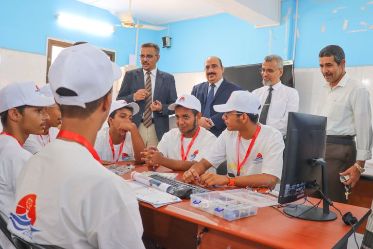 مخيمات حضرموت تفتح آفاق طلاب اليمن