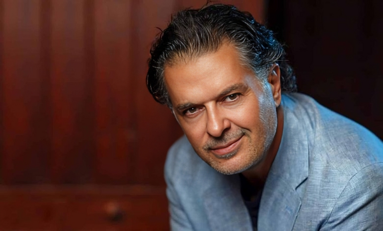 الفنان اللبناني راغب علامة الفنان اللبناني راغب علامة