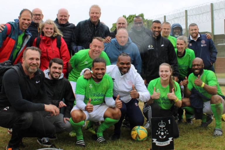 فوتبول ووركس كتاب 90 دقيقة من الحرية