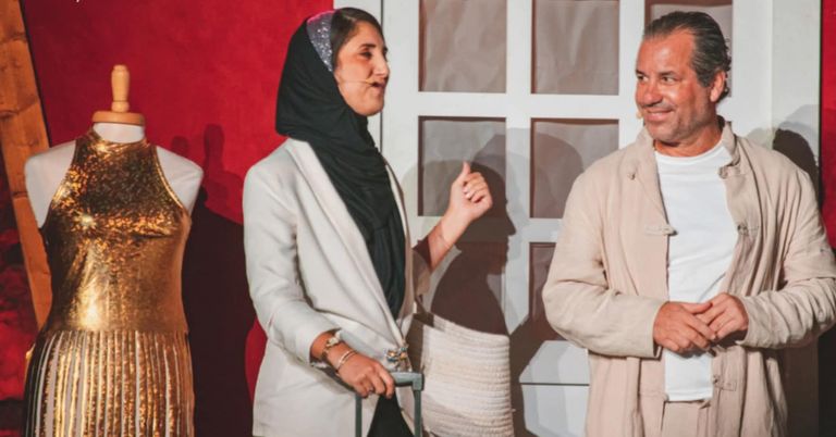 مشهد من مسرحية "بينومي"