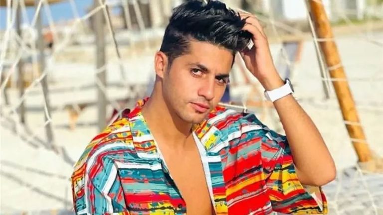 الفنان مصطفى عنبة 