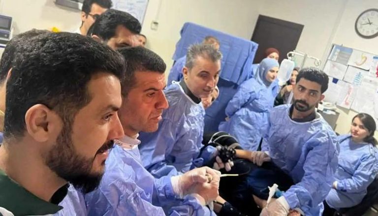 شاب يبتلع 24 أداة حادة