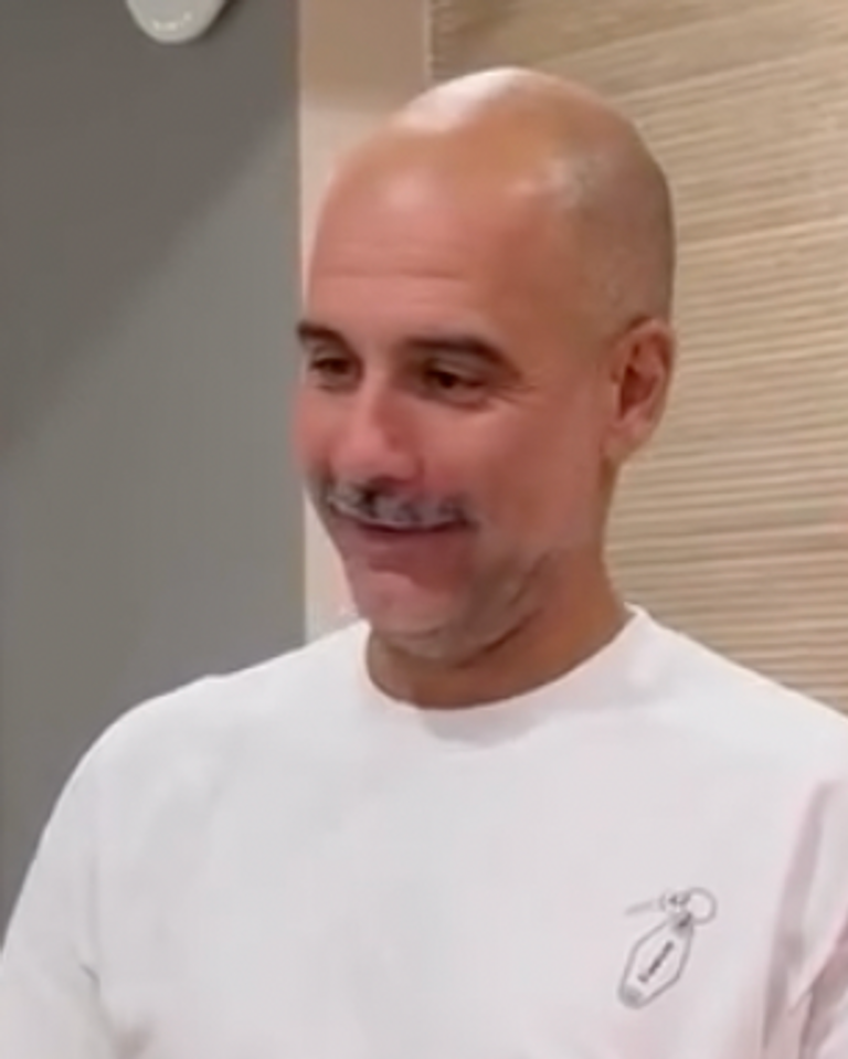 نيو لوك غوارديولا بيب غوارديولا مدرب مانشستر سيتي